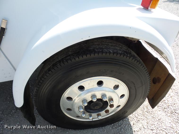 image for item DB3005 1985 Freightliner FLC semi truck