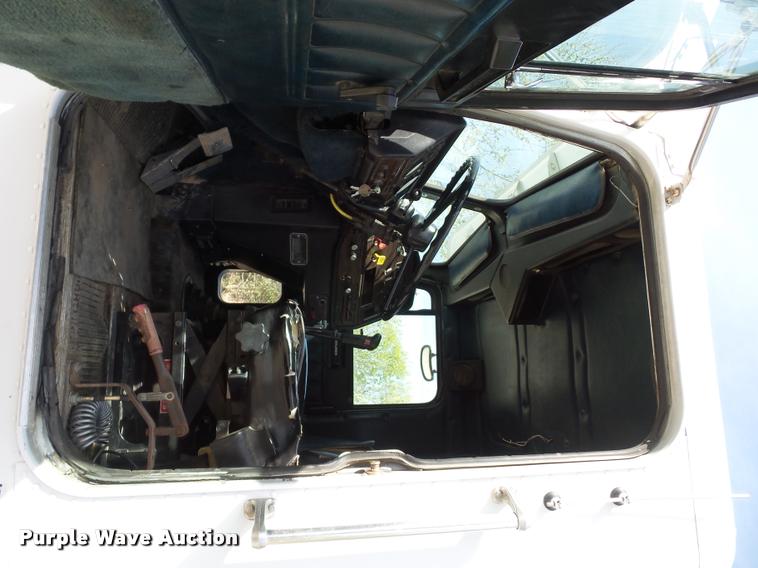 image for item DB3005 1985 Freightliner FLC semi truck