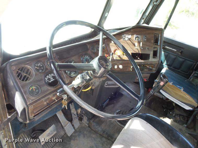image for item DB3005 1985 Freightliner FLC semi truck