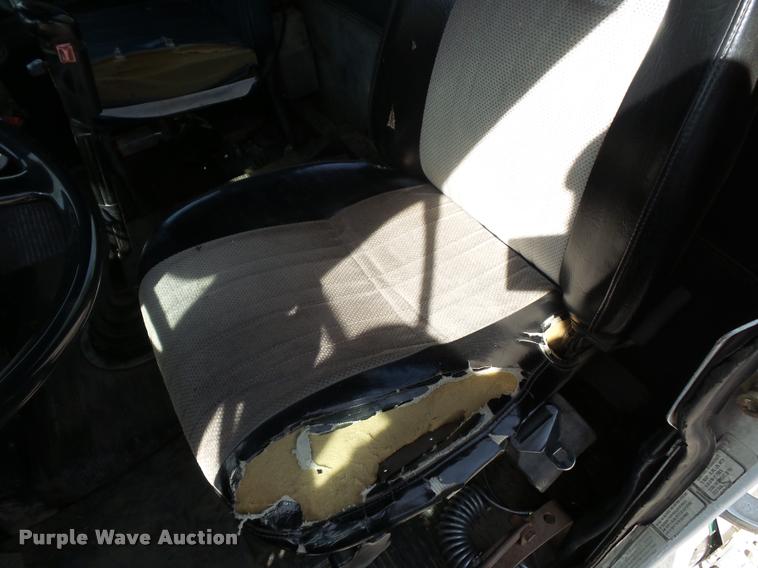 image for item DB3005 1985 Freightliner FLC semi truck