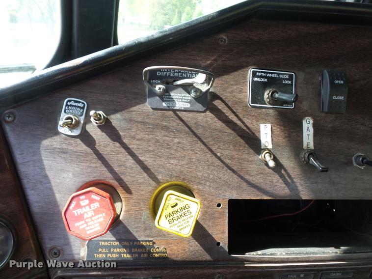 image for item DB3005 1985 Freightliner FLC semi truck