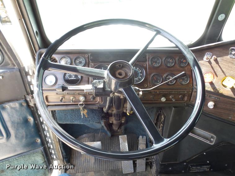 image for item DB3005 1985 Freightliner FLC semi truck