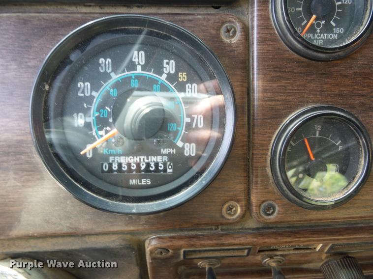 image for item DB3005 1985 Freightliner FLC semi truck