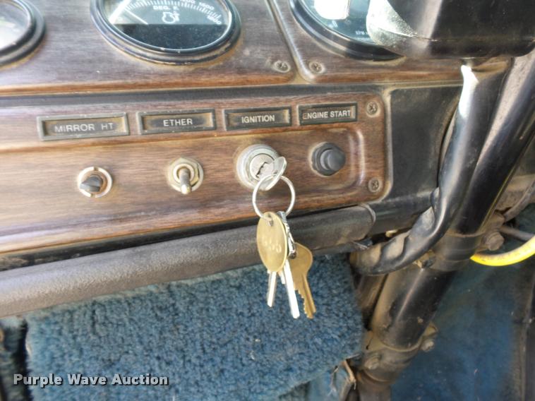 image for item DB3005 1985 Freightliner FLC semi truck