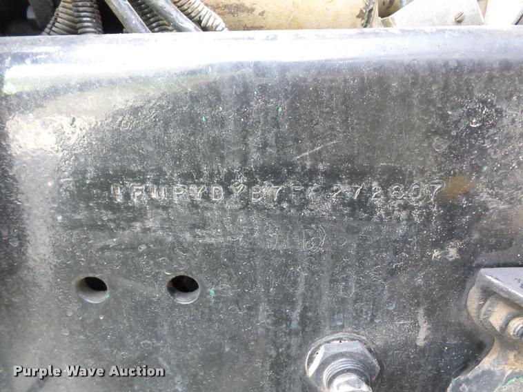 image for item DB3005 1985 Freightliner FLC semi truck