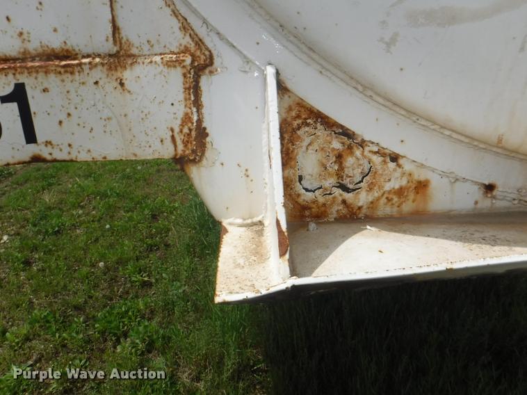 image for item DB3908 1981 Troxel tank trailer