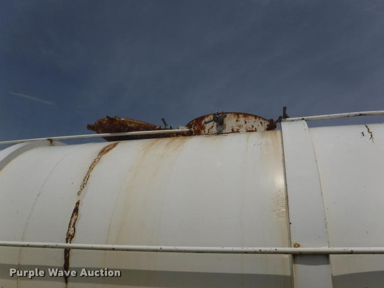 image for item DB3908 1981 Troxel tank trailer