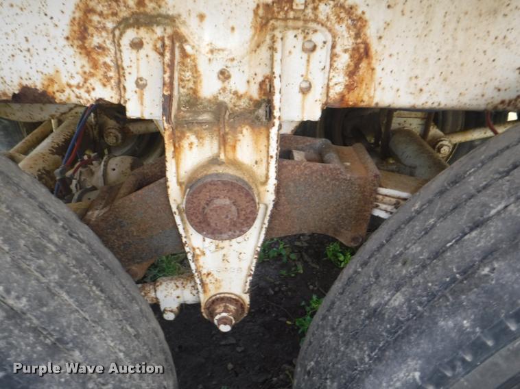 image for item DB3908 1981 Troxel tank trailer