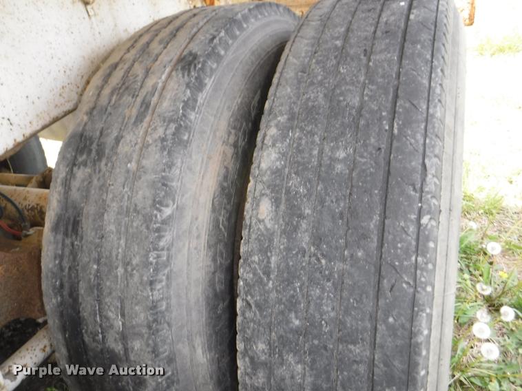 image for item DB3908 1981 Troxel tank trailer