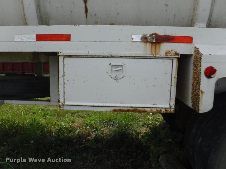 image for item DB3908 1981 Troxel tank trailer