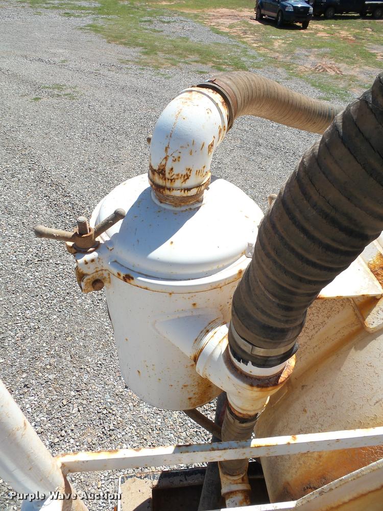 image for item DB4690 2012 Southern Vac vacuum tank trailer