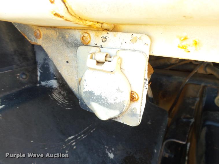 image for item DB4709 2001 Mack CH613 semi truck