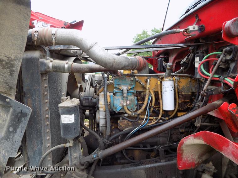 image for item DC7229 1990 Freightliner FLC11264T truck cab and chassis