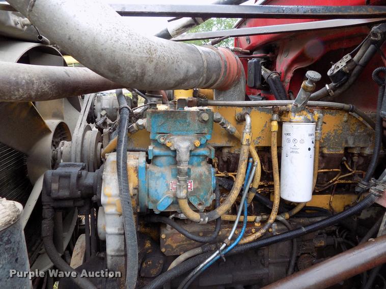 image for item DC7229 1990 Freightliner FLC11264T truck cab and chassis