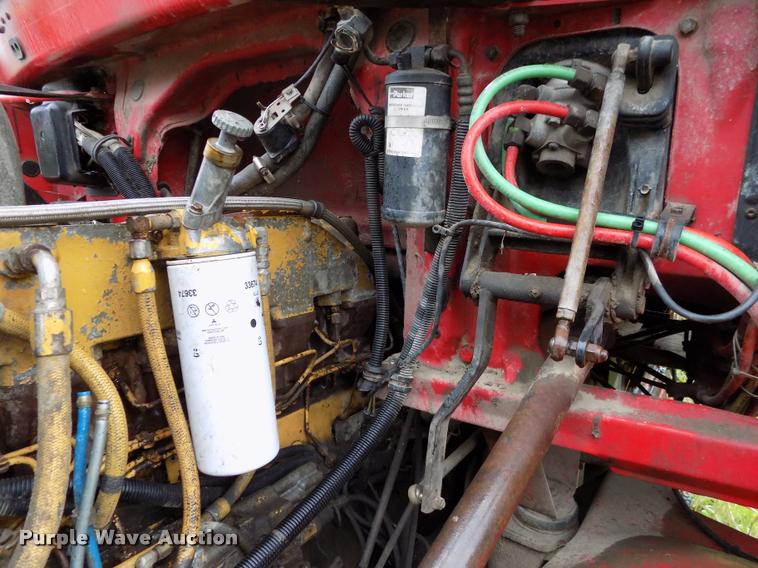 image for item DC7229 1990 Freightliner FLC11264T truck cab and chassis