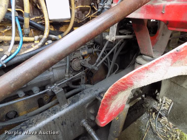 image for item DC7229 1990 Freightliner FLC11264T truck cab and chassis