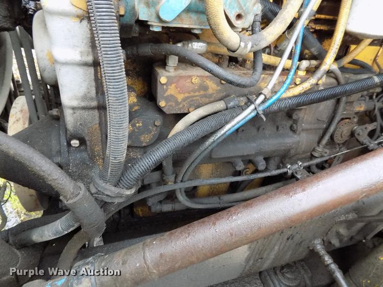 image for item DC7229 1990 Freightliner FLC11264T truck cab and chassis