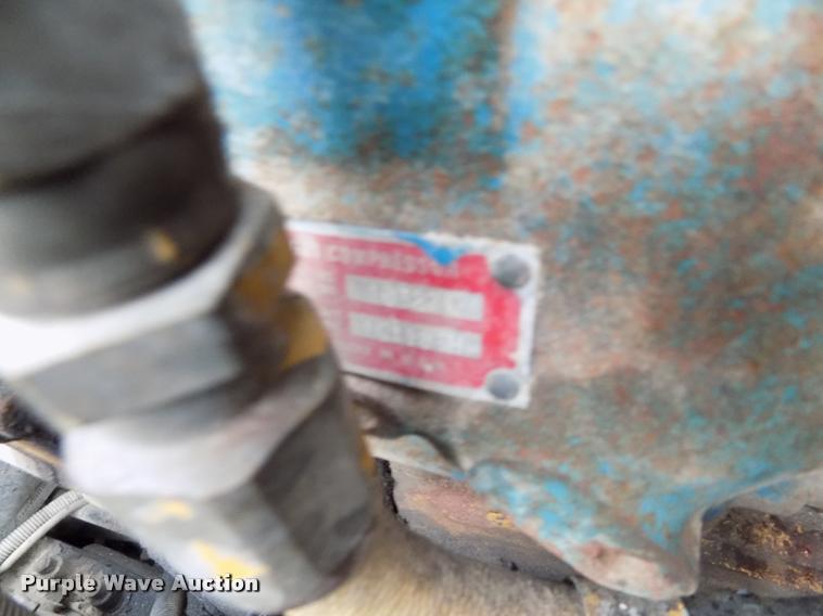 image for item DC7229 1990 Freightliner FLC11264T truck cab and chassis