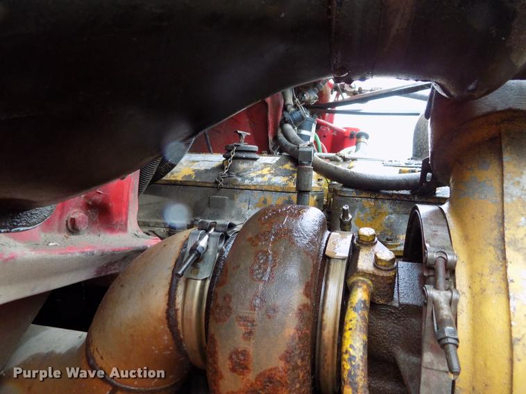 image for item DC7229 1990 Freightliner FLC11264T truck cab and chassis