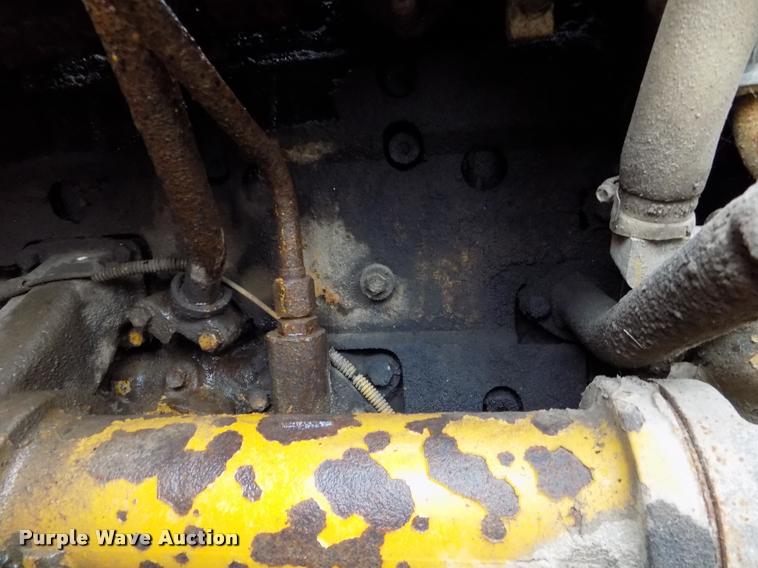 image for item DC7229 1990 Freightliner FLC11264T truck cab and chassis