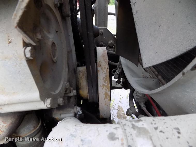 image for item DC7229 1990 Freightliner FLC11264T truck cab and chassis