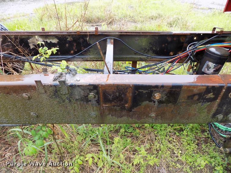 image for item DC7229 1990 Freightliner FLC11264T truck cab and chassis