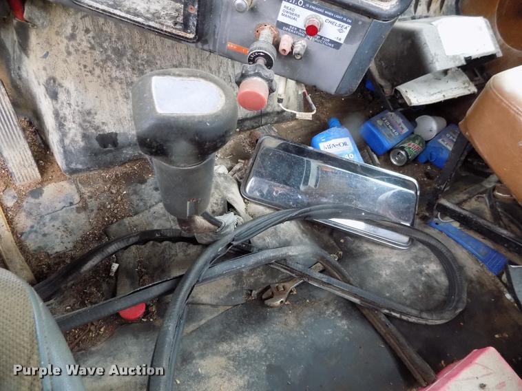 image for item DC7229 1990 Freightliner FLC11264T truck cab and chassis