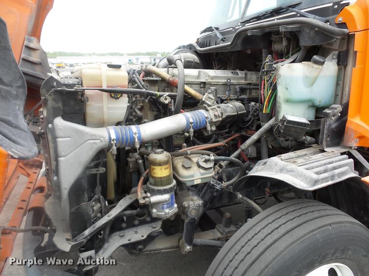 image for item DD9359 2009 Freightliner Columbia semi truck