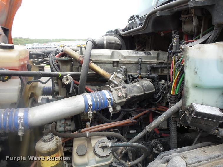 image for item DD9359 2009 Freightliner Columbia semi truck