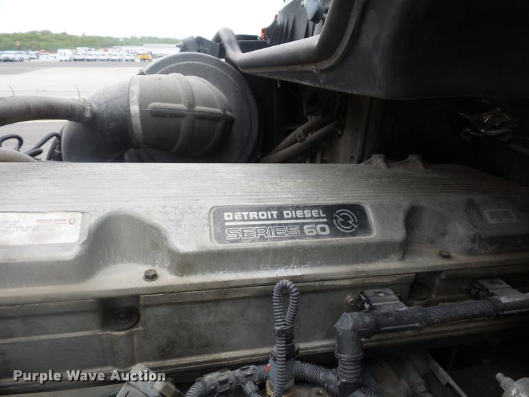 image for item DD9359 2009 Freightliner Columbia semi truck