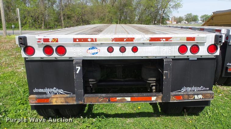 image for item DH9254 2004 Utility Trailers flatbed trailer