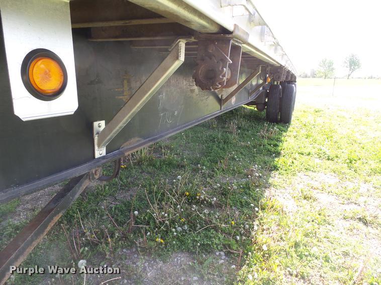 image for item DH9254 2004 Utility Trailers flatbed trailer