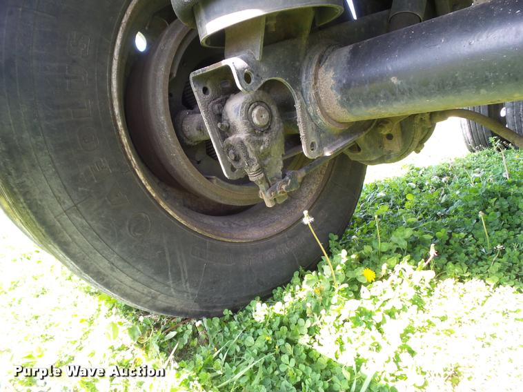 image for item DH9254 2004 Utility Trailers flatbed trailer