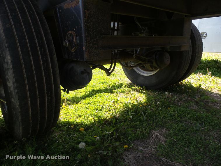 image for item DH9255 2004 Utility Trailers flatbed trailer