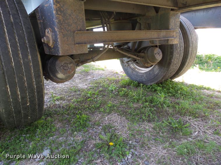 image for item DH9255 2004 Utility Trailers flatbed trailer