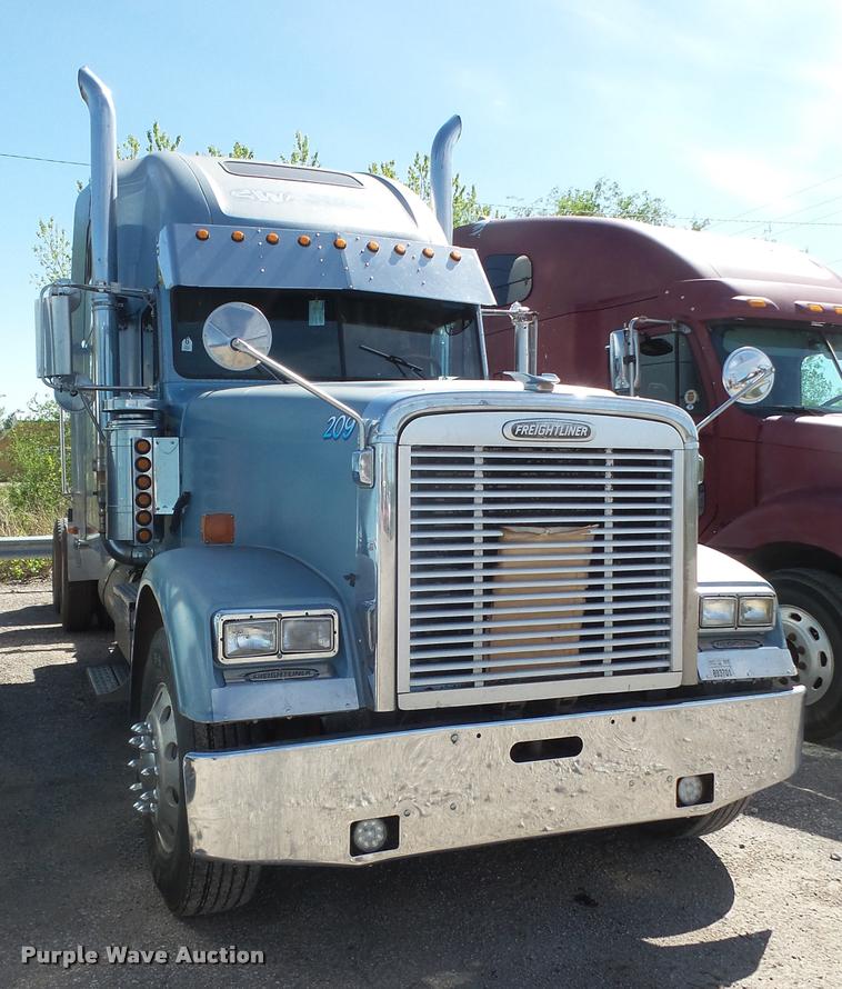 image for item F1997 1999 Freightliner FLD semi truck