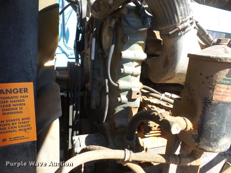 image for item F1997 1999 Freightliner FLD semi truck