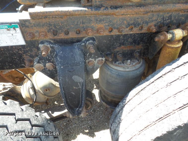 image for item F1997 1999 Freightliner FLD semi truck