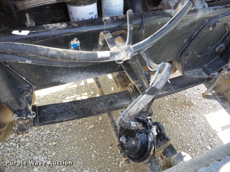 image for item J8641 1998 Peterbilt 379 semi truck