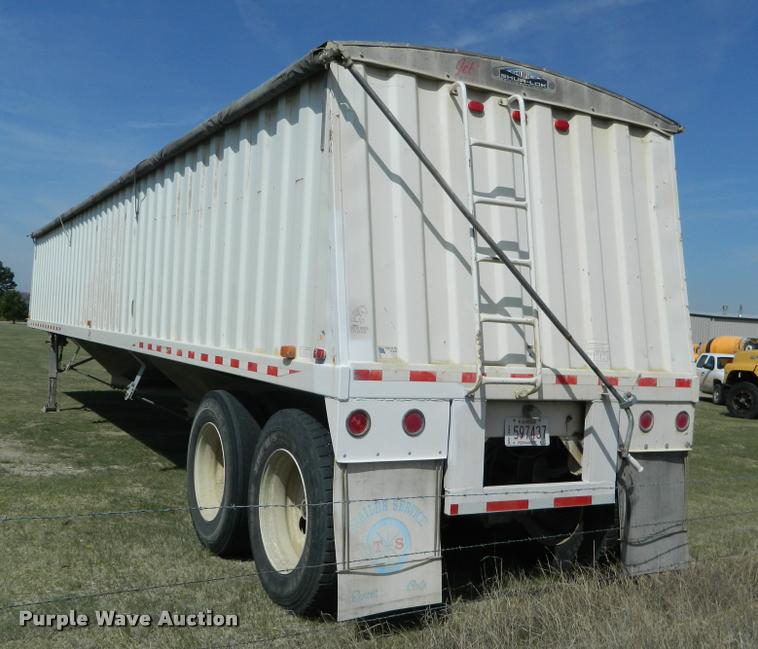 image for item K2572 2000 Jetco double hopper grain trailer