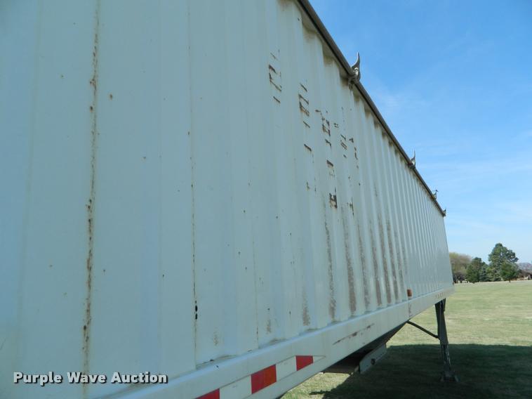 image for item K2572 2000 Jetco double hopper grain trailer