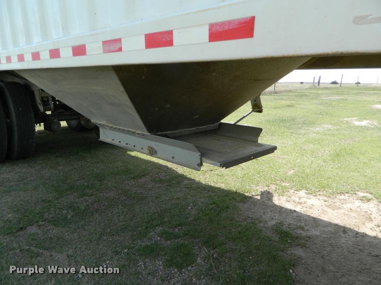 image for item K2573 2001 Jetco double hopper grain trailer