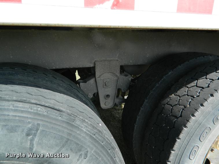 image for item K2573 2001 Jetco double hopper grain trailer