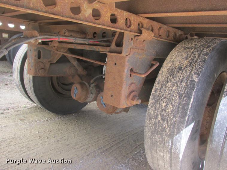 image for item K6147 2005 Wabash dry van trailer