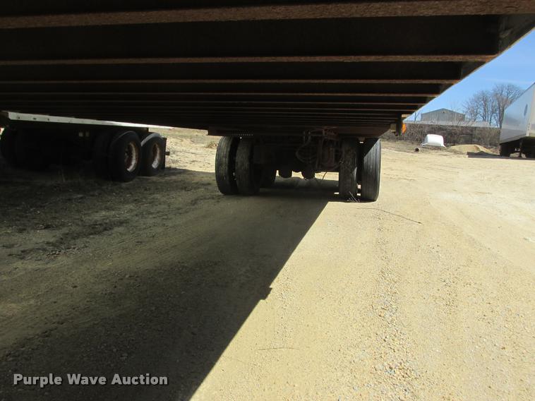 image for item K6147 2005 Wabash dry van trailer