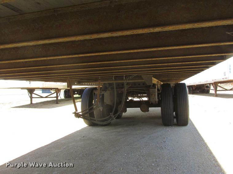 image for item K6148 2009 Stoughton dry van trailer