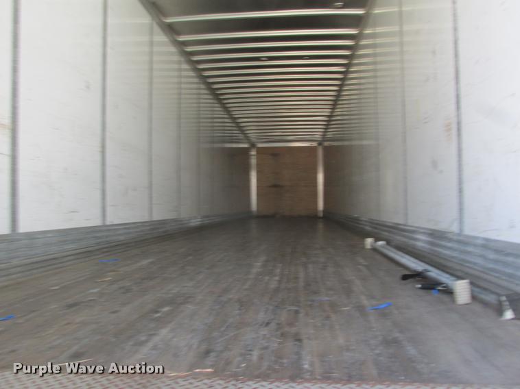 image for item K6148 2009 Stoughton dry van trailer
