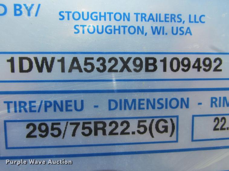 image for item K6148 2009 Stoughton dry van trailer