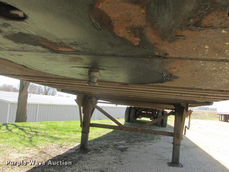 image for item K6150 2003 Wabash dry van trailer