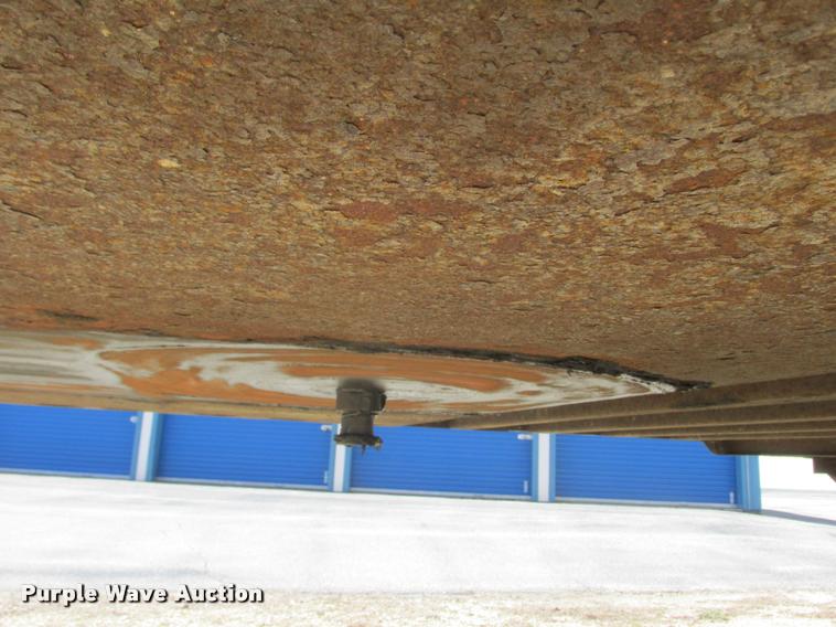 image for item K6152 2004 Great Dane dry van trailer